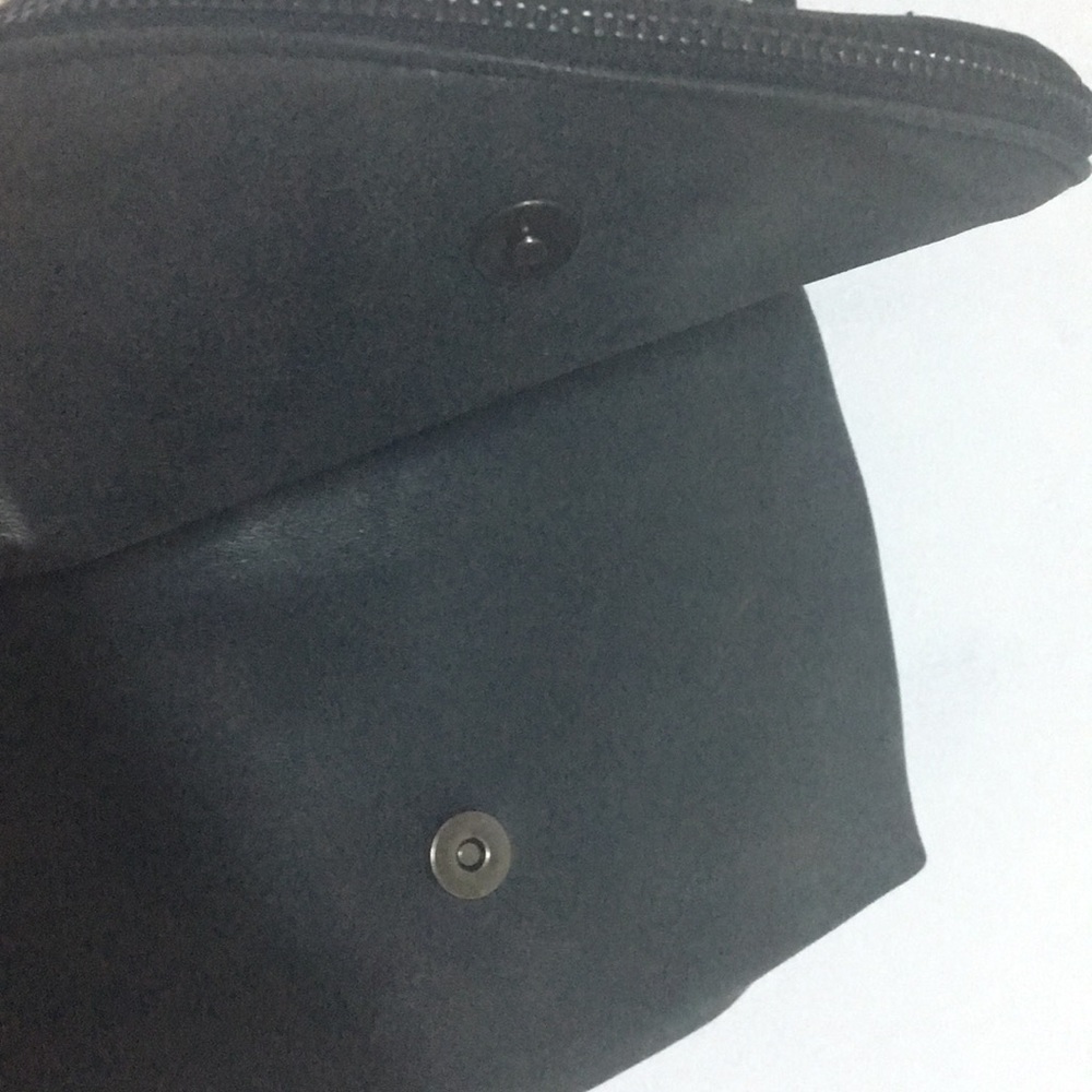 Purse - Picture 3 of 3